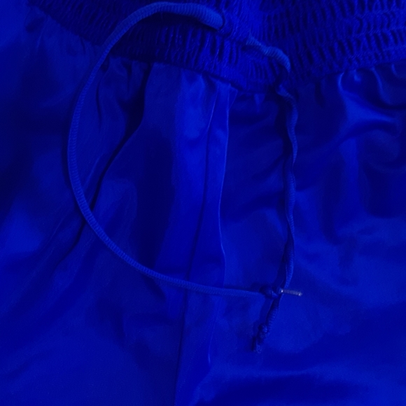 NIKE Blue & Gold Large Polyester Shorts - Picture 6 of 7